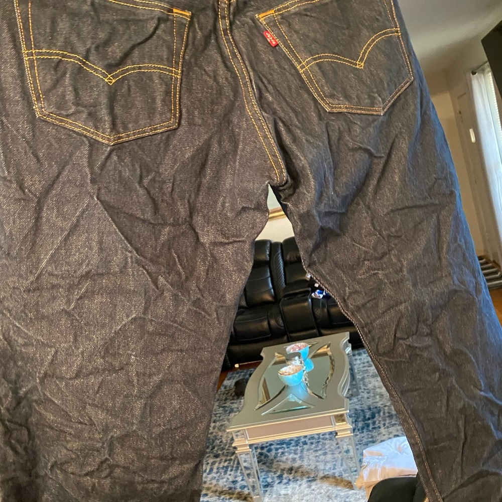 Levi’s - Picture 2 of 3